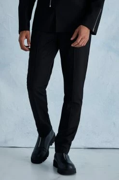 Slim Fit Trouser With Metal Hardware Black